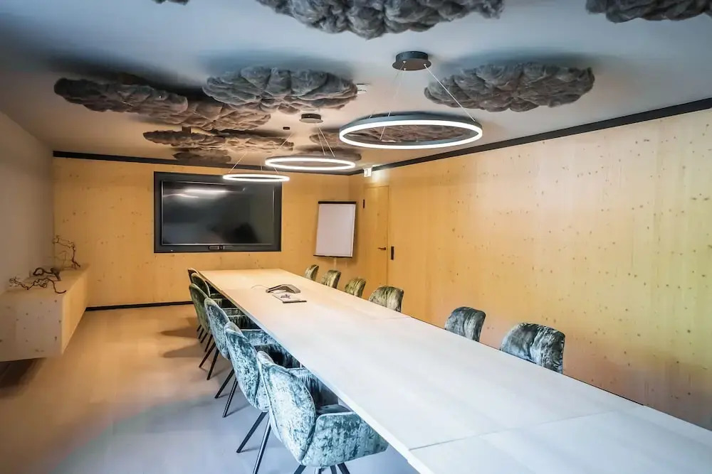 Amrai Suites