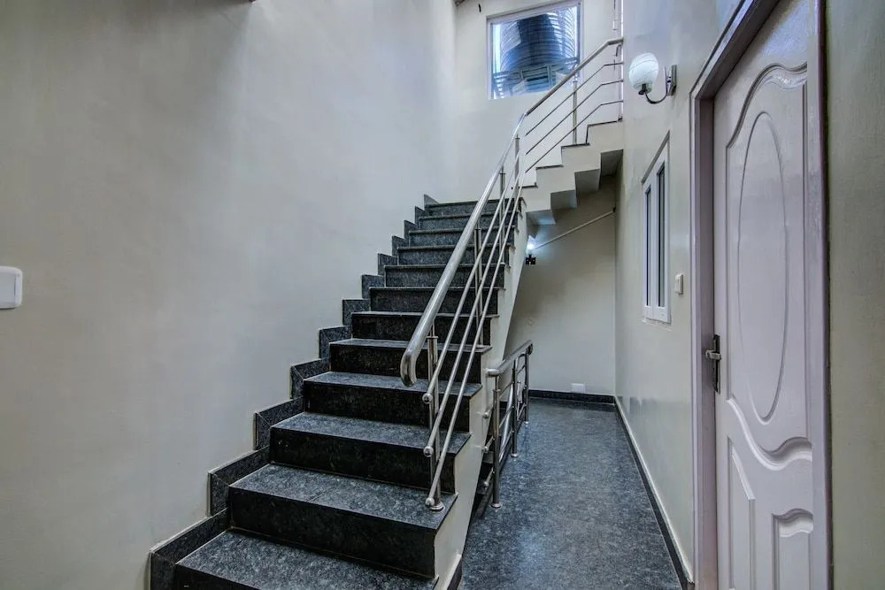 OYO 18944 Venus Residency