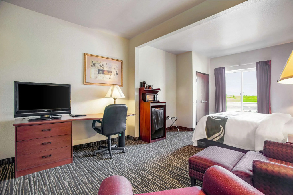 Quality Inn Parsons North
