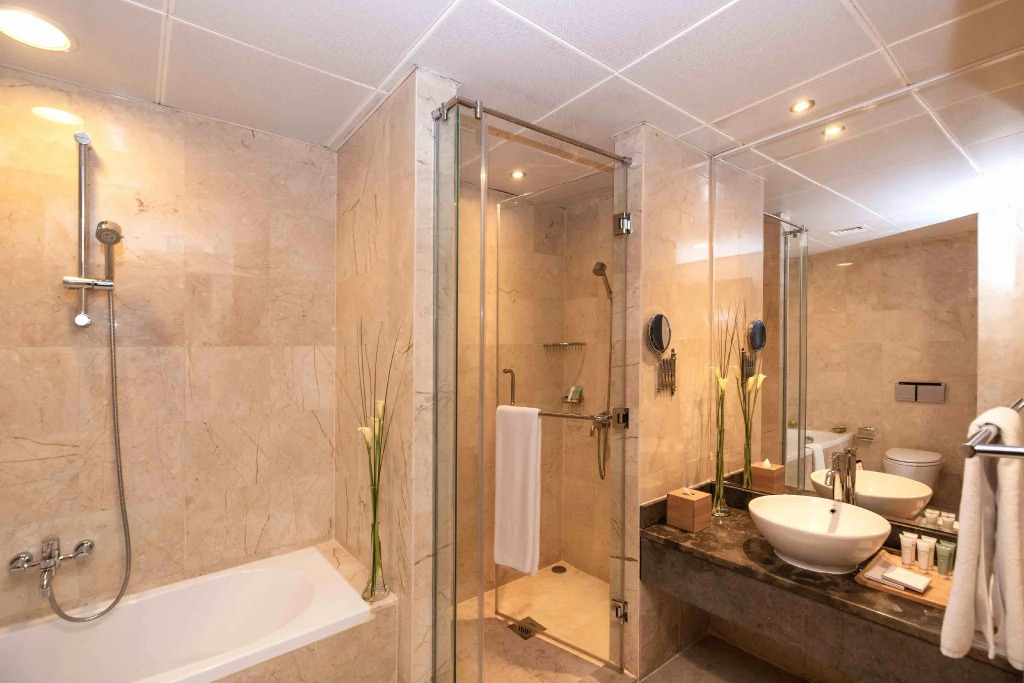 Отель Nassima Tower Hotel Apartments