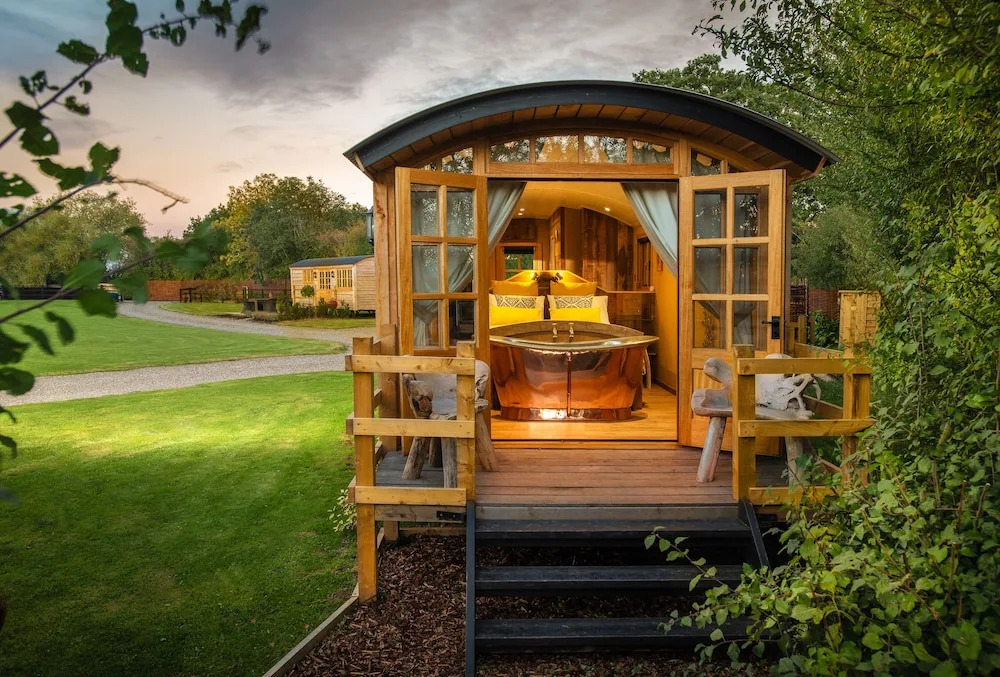 Ashwood Shepherd Hut