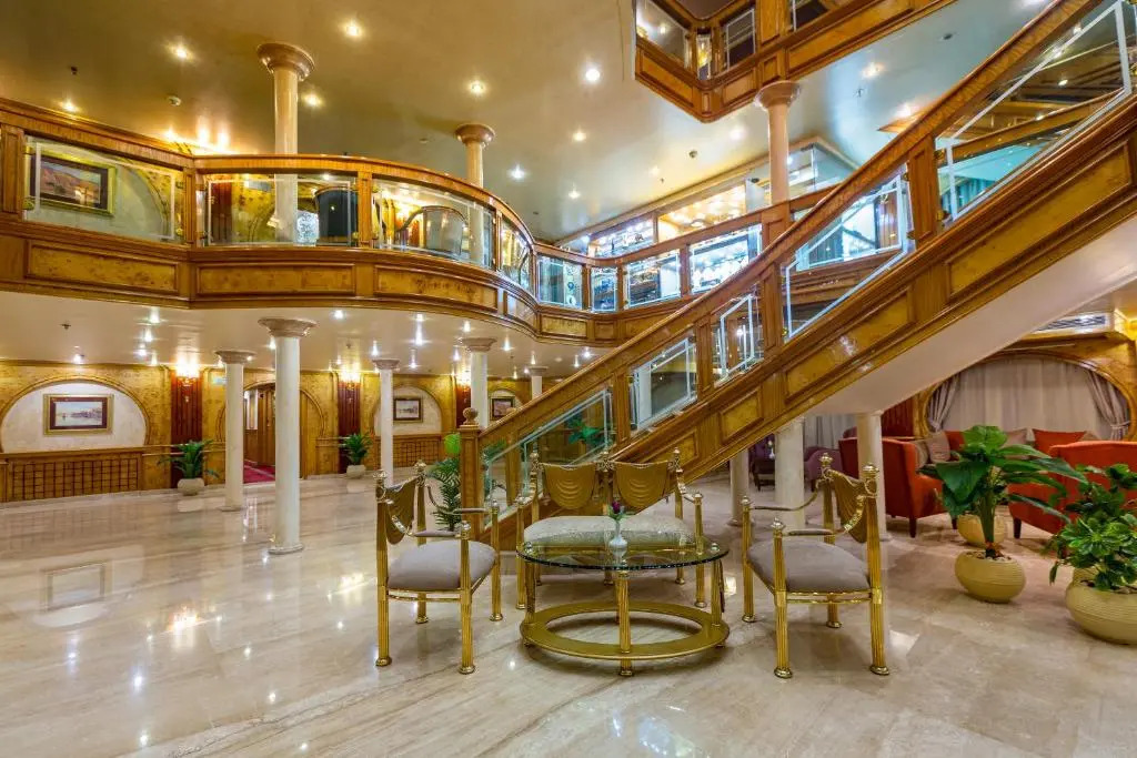 MS Chateau Lafayette Nile Cruise - 4 nights from Luxor each Monday and 3 nights from Aswan each Friday