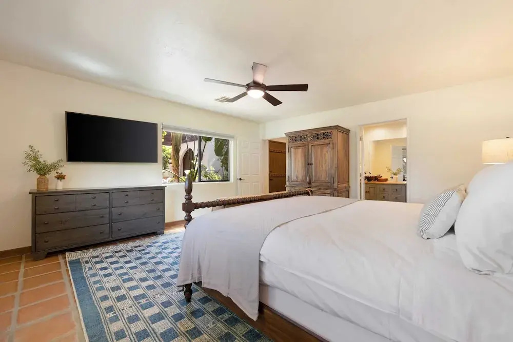 Starlight Estate by Avantstay 26 People! Architectual Mansion w/ Pool, Tennis Court, Game Room