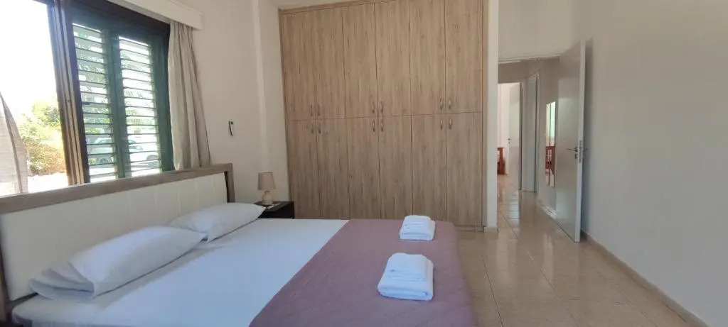 oasis nature almond house