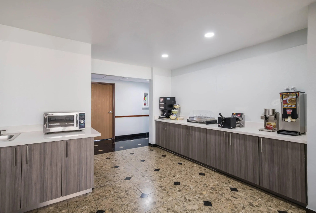 Quality Inn & Suites North Mesquite I-30