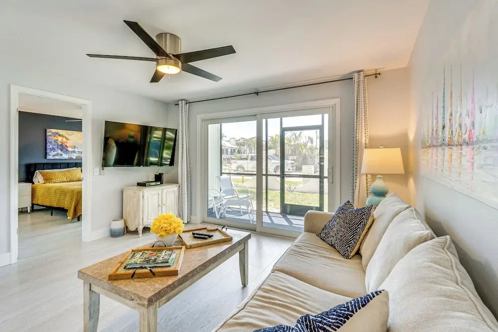 Walk to Beach: Condo w/ Pool & Patio In Sarasota!