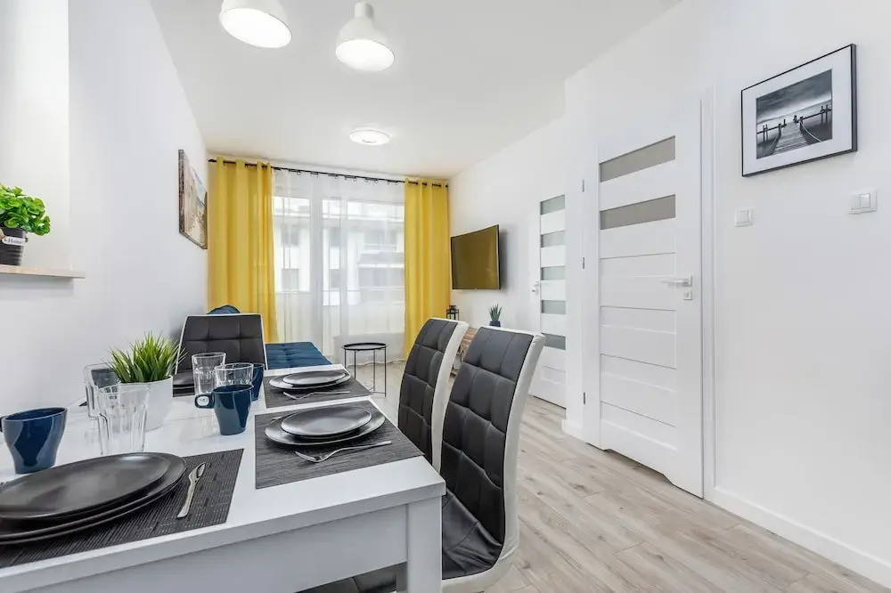 Amber Estate II by Renters