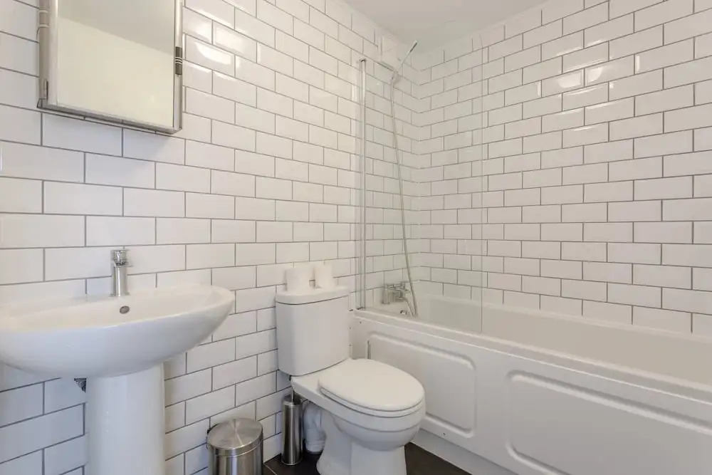 Modern 3 Bedroom In South West London