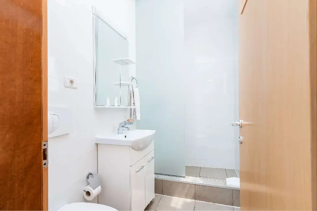 AIFEN Aparthotel - Apartamente pentru Toata Familia În Eforie Nord - cu Gradină Proprie, la 2 Pași de Plajă