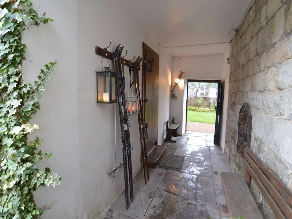 Medieval Farmhouse With Private Garden