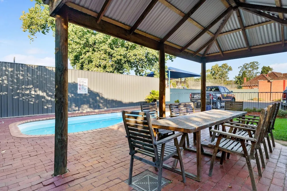 Best Western Warby Lodge Motor Inn