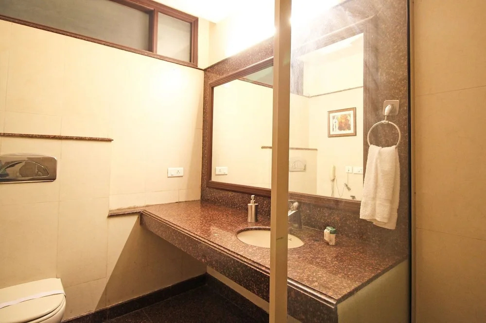 Parkland Chirag Enclave