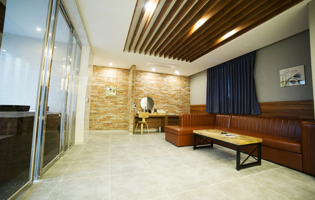 Brown-Dot Hotel Daegu Hyukshin Doshi