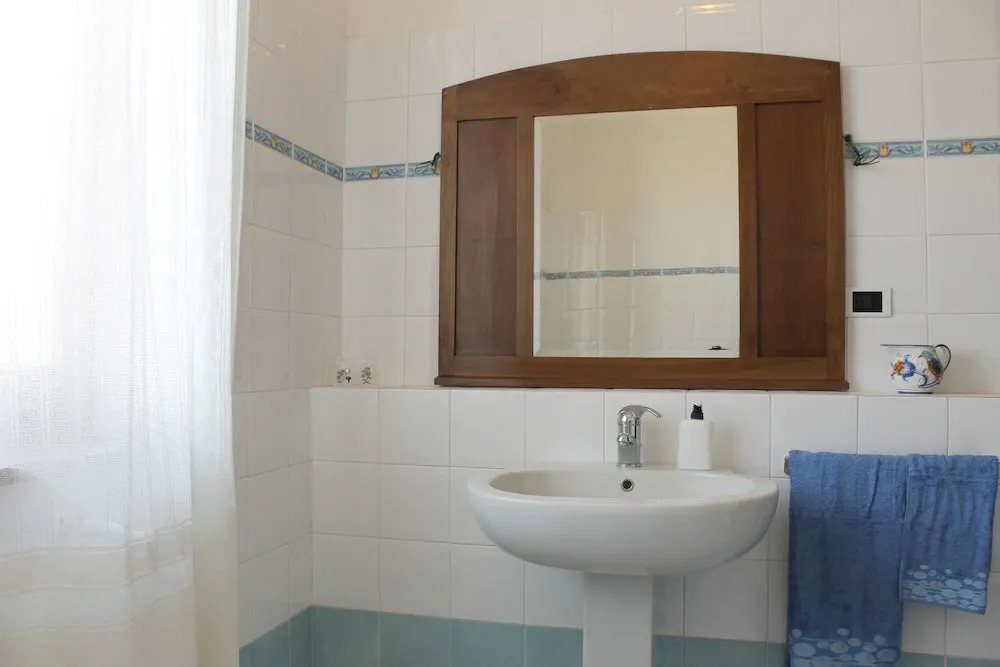 Apartment With 2 Bedrooms in Cuglieri, With Furnished Terrace - 13 km
