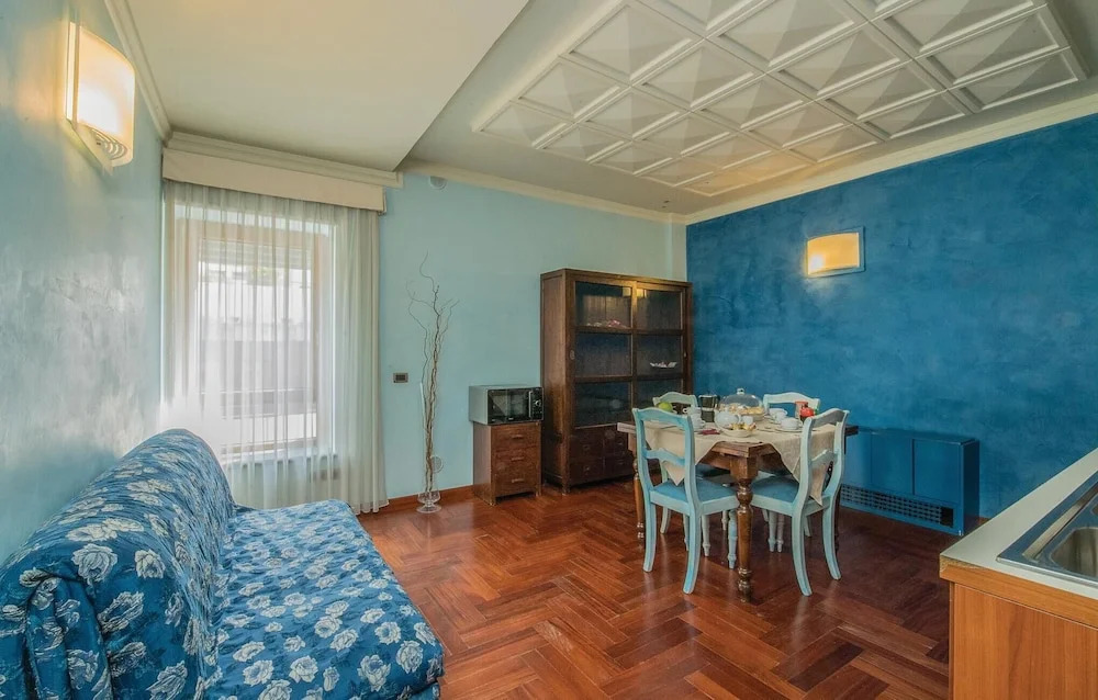 Beautiful Home in Lecce LE With Wifi and 2 Bedrooms