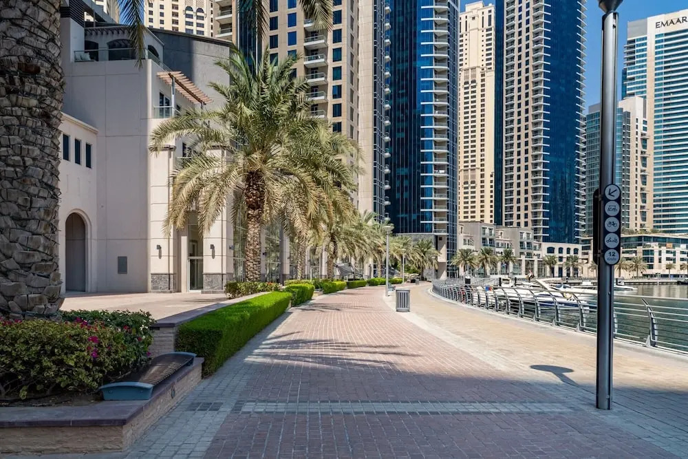 Elegant 2BR With Magnificent Marina Views!