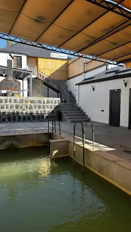 Relax Mineral Hotwater House