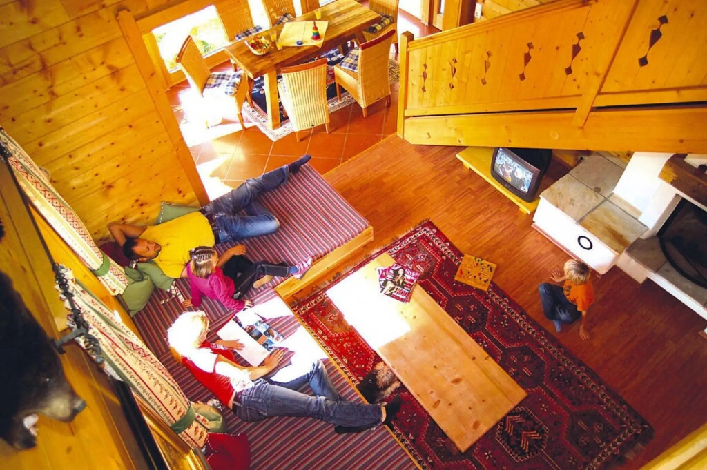 Chalet in Wildkogel Near ski Slopes