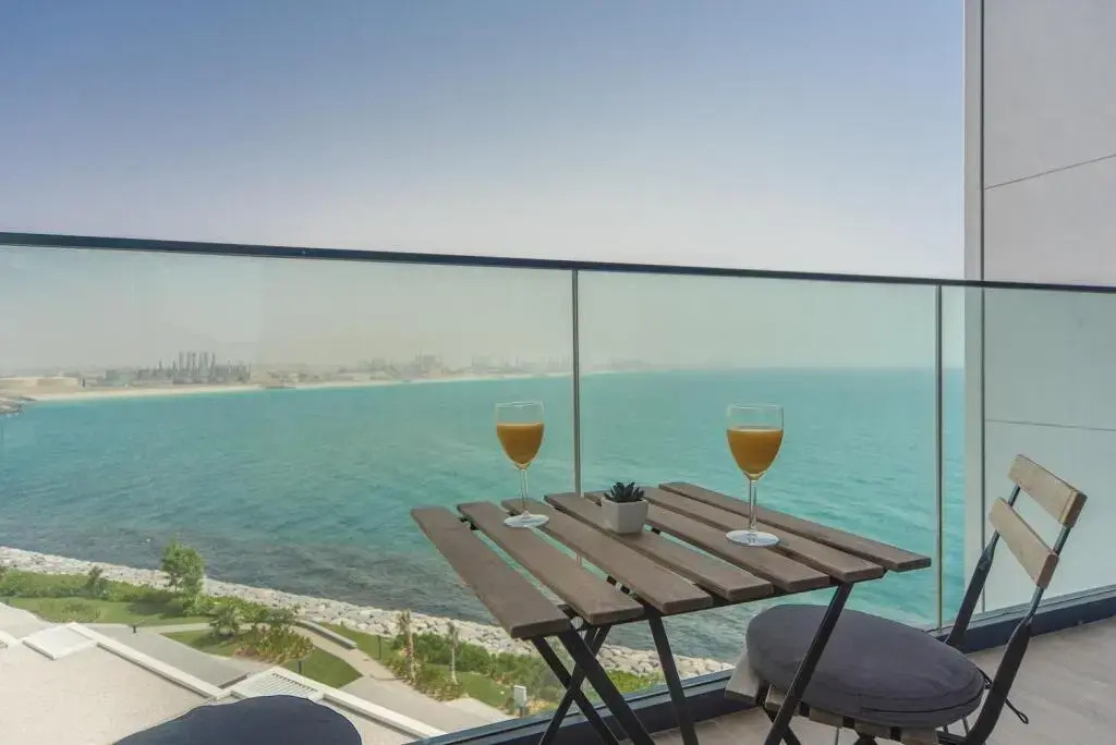 Stunning apartment in Bluewaters Island