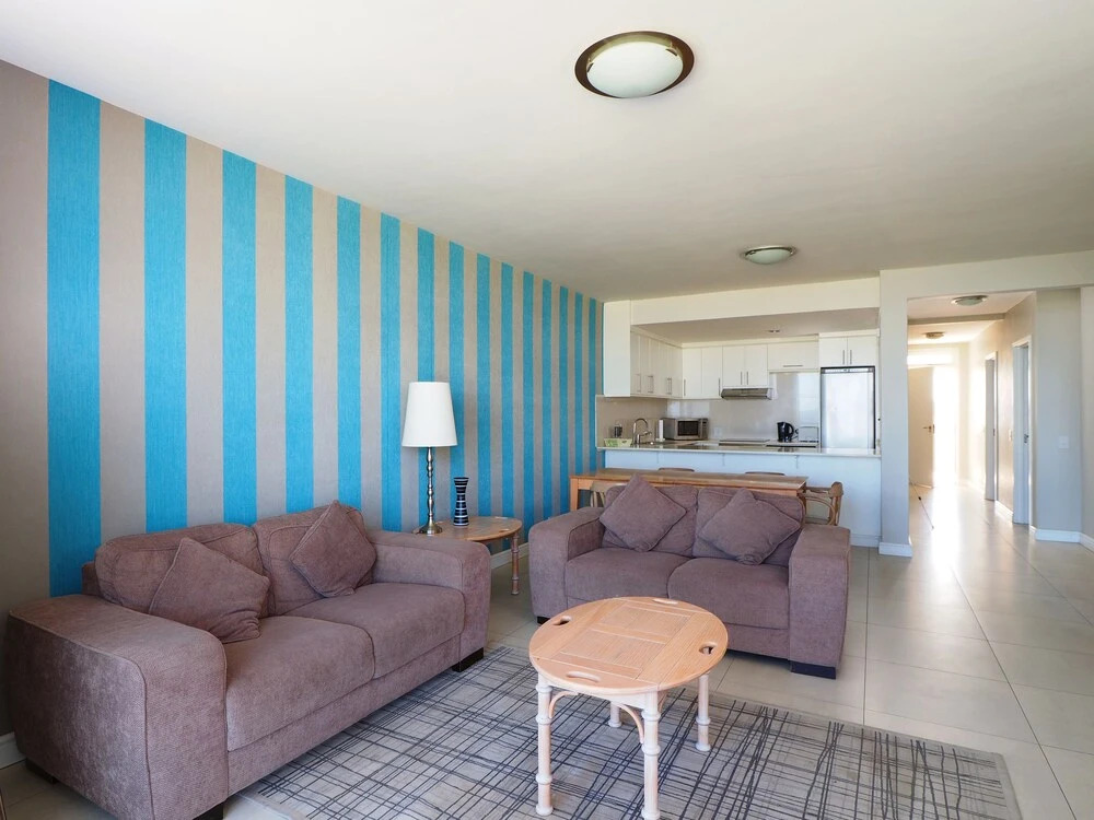 Dolphin Beach H103