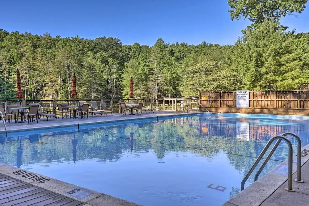 Deep Gap Cabin w/ 2 Decks & Community Amenities!