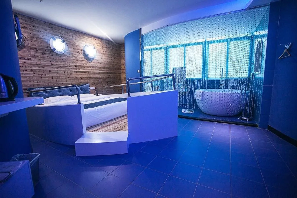Yideng Hotel Theme Hotel