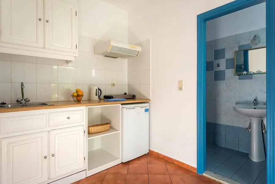 Limnonari Garden room