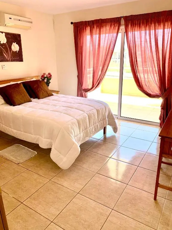 Nissi3 B1 Lovely 1Bdr Ground Floor Apartment near Nissi Beach.