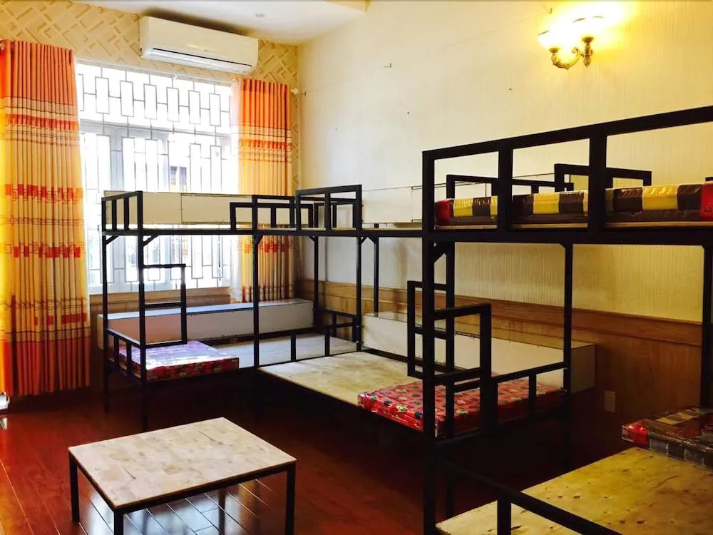 Dreambox Oxeraak Tan Binh - Hostel