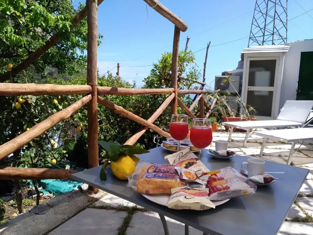 Lemons & Sun Apartment