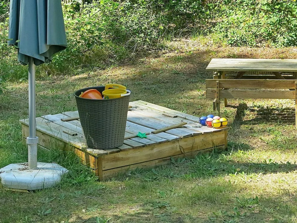 6 Person Holiday Home in Vaeggerlose