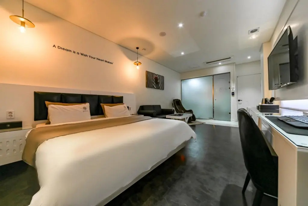 Hotel Encore