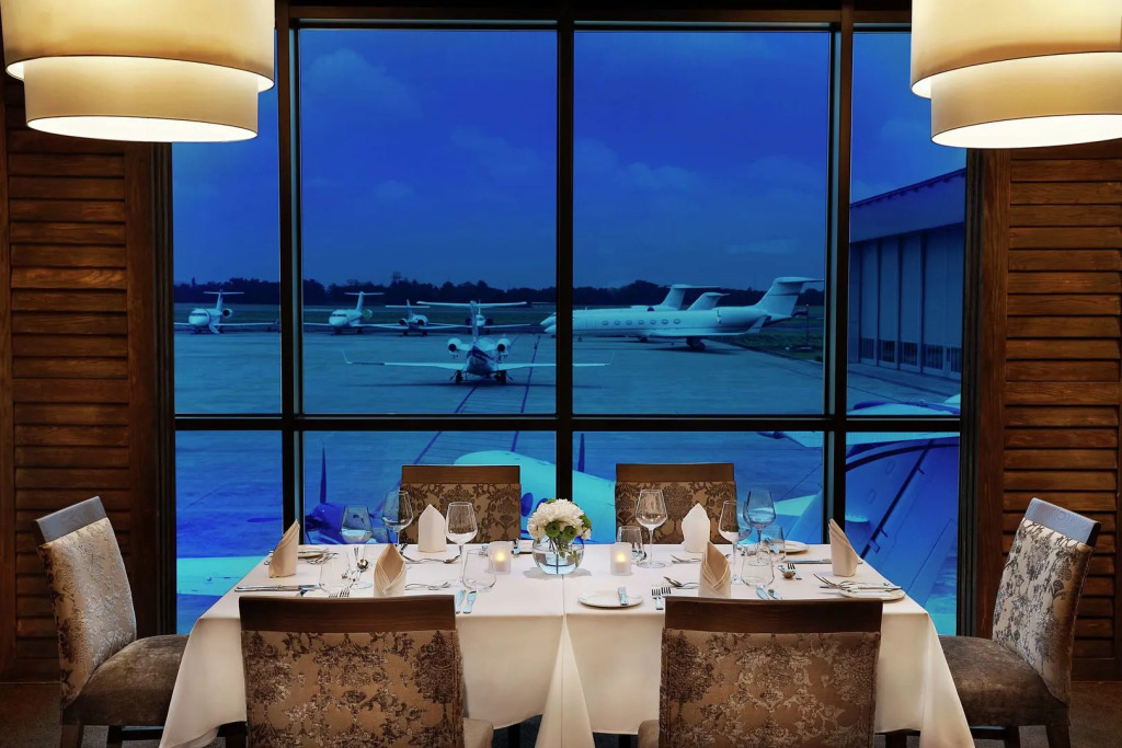 Legend Hotel Lagos Airport, Curio Collection By Hilton