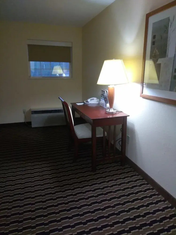 Inn At Expo Square