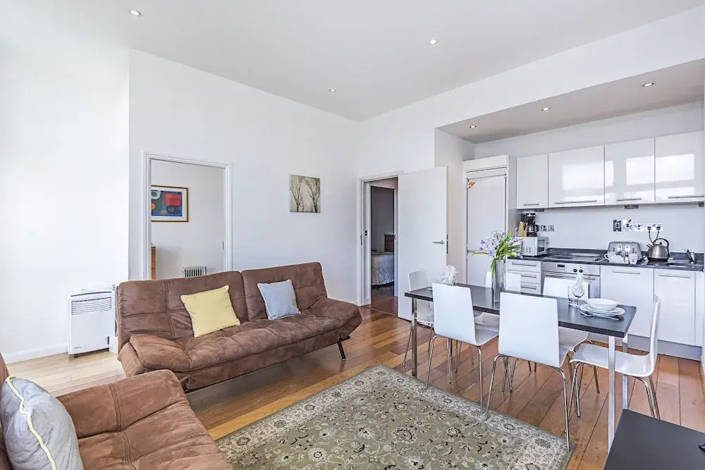 Splendid 3 Bedroom Apartment Kings Cross