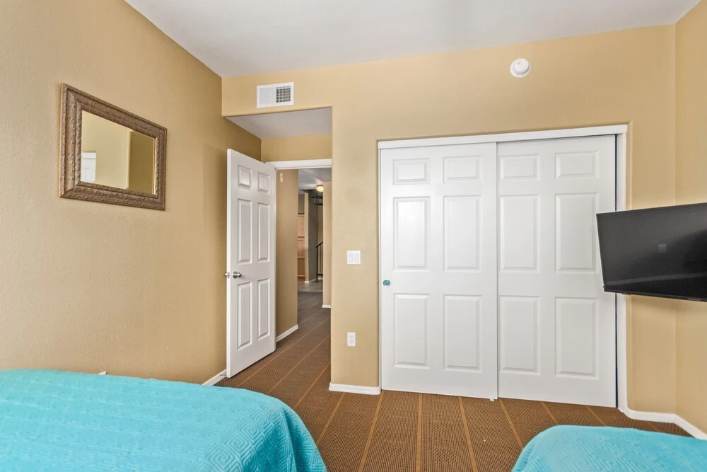 The Edge #2111 Scottsdale 3 Bedroom Condo by Redawning