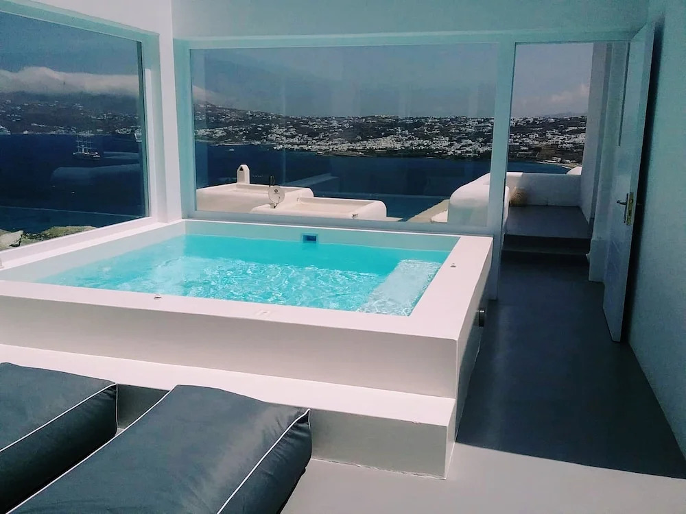 Gemm Villa Lux