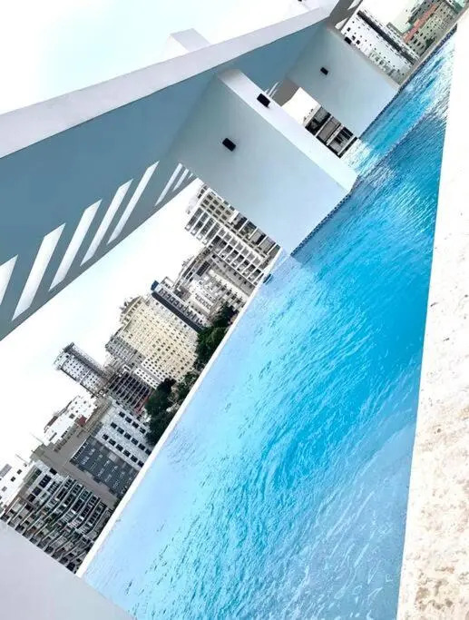 1BR modern centric apartment Pool, gym, rooftop Santo Domingo