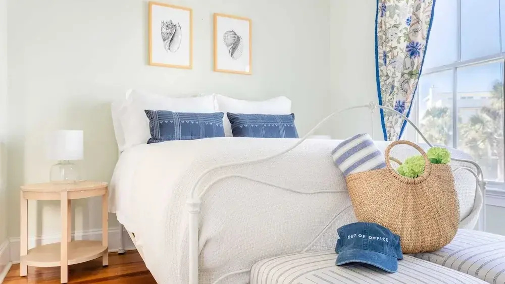 Sea Shell by Avantstay Breezy Beachside Getaway w/ Rooftop Deck & 6 BRs