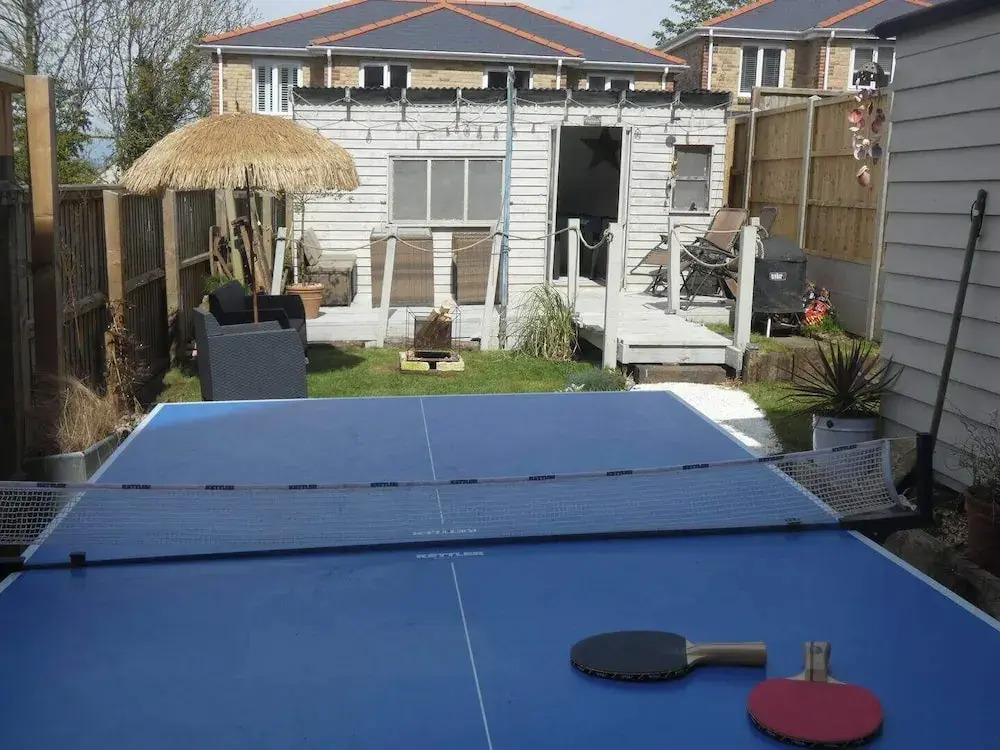 Isle 2-bed Retreat- Sleeps 4, Garden & Games Room