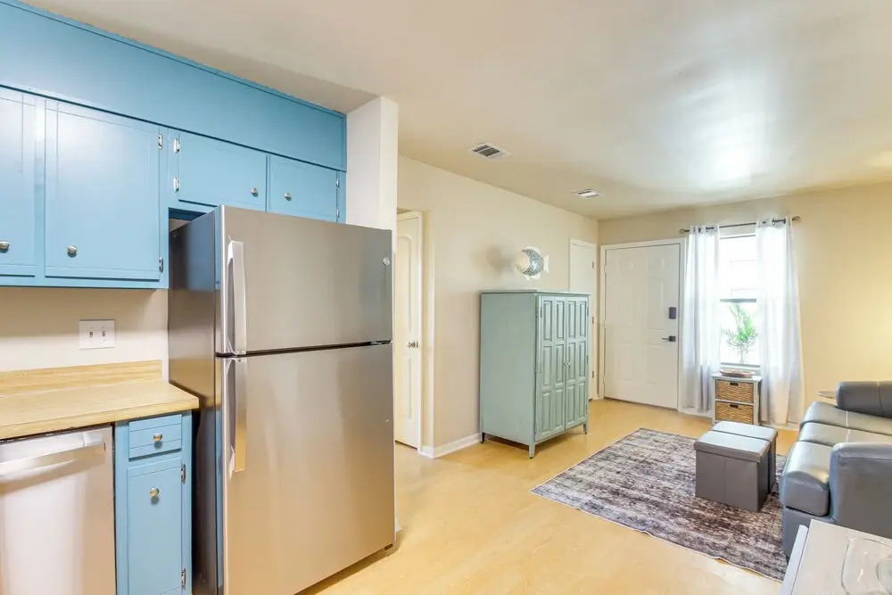 8 Mi to Beaches: Relaxing Retreat in Gulf Breeze