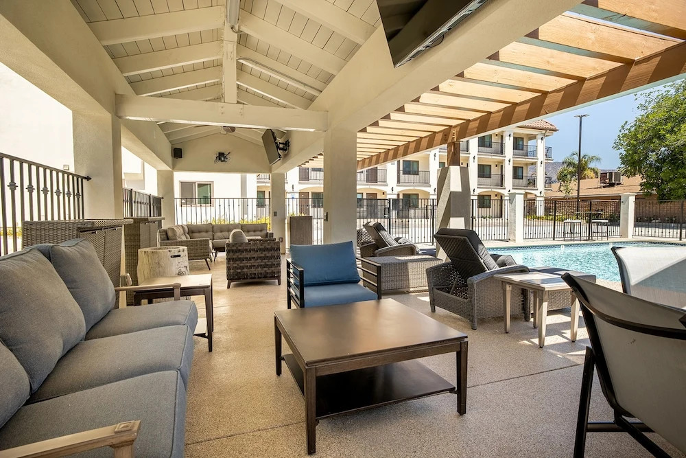 Hotel Huntington