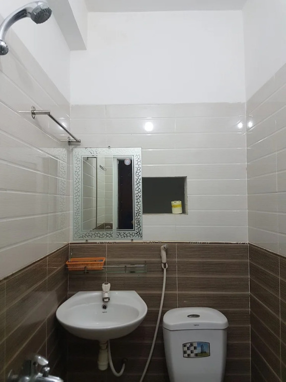 Yen Ngoc by OYO Rooms