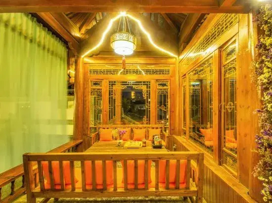 Yueqiao Huayuan Inn