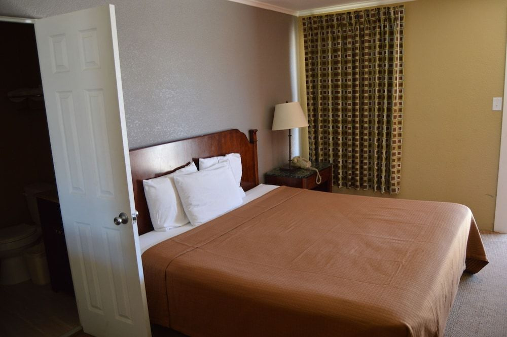 Travel Inn Snyder