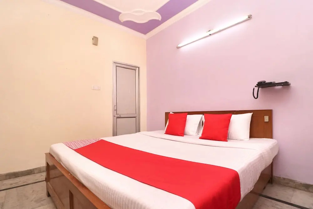 Hotel Regal 2 By OYO Rooms