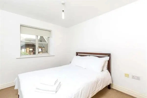 Millharbour Apartments
