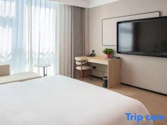 Zhengzhou Xinzheng International Airport Talent Hotel