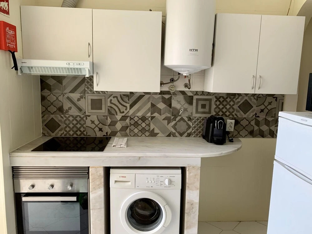 Lovely 2-bed Apartment in Lisbon Center