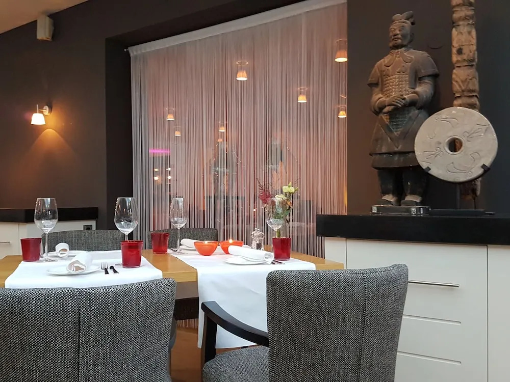 City Hotel